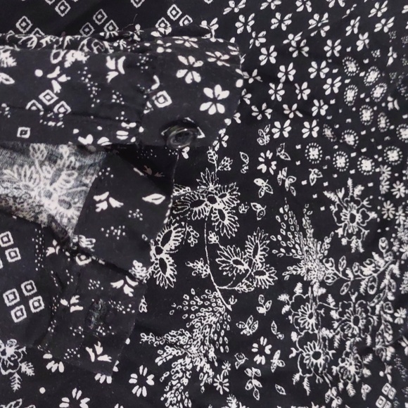 LIGHTLY USED OLD NAVY MINI DRESS 3/4 SLEEVE SIZE M COLOR BLACK AND WHITE - Picture 9 of 10